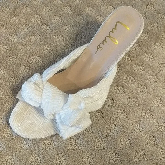 LuLus Dorothea Ivory Kodded kitten heel - Picture 7 of 8